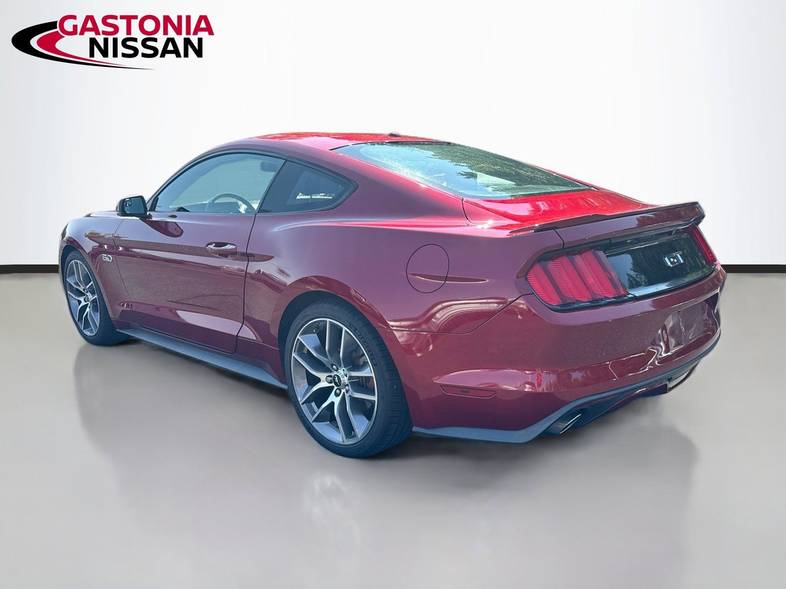 Used 2017 Ford Mustang GT Premium RWD image 6