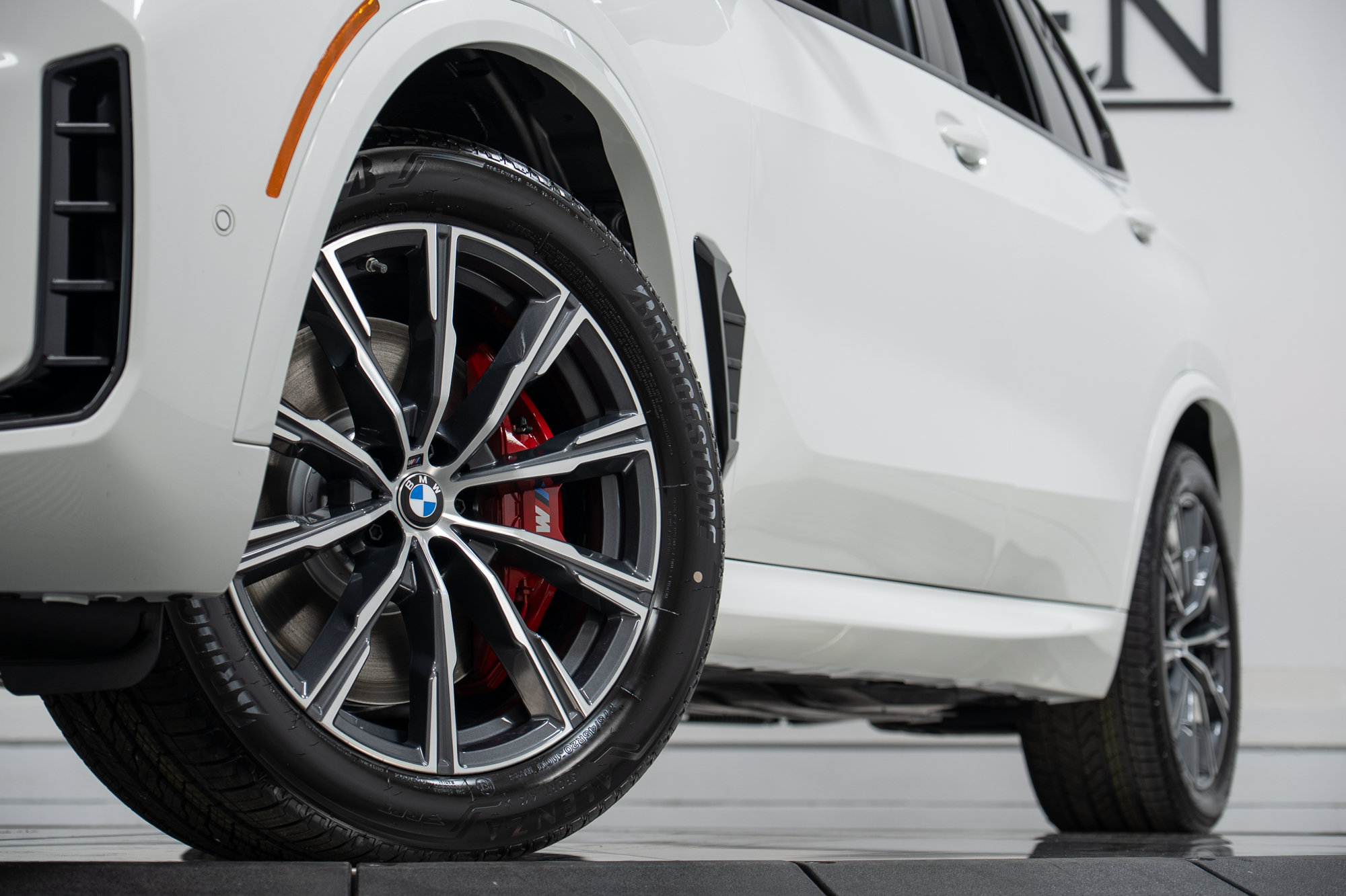 New 2026 BMW X5 M60i AWD/4WD image 26