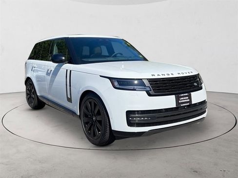 New 2025 Land Rover Range Rover SE image 7