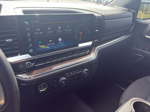 Used 2024 Chevrolet Silverado 1500 RST w/ Redline Edition AWD/4WD image 23