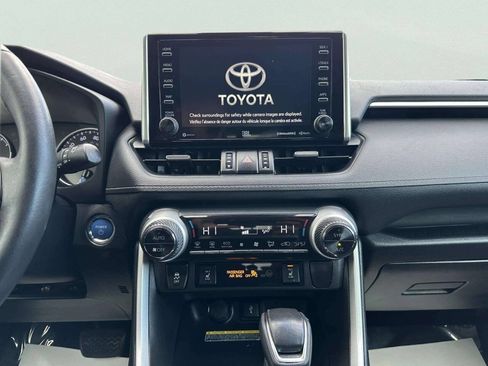 Used 2021 Toyota RAV4 XLE Premium AWD/4WD image 28