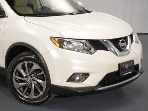 Used 2016 Nissan Rogue SL w/ SL Premium Package image 9