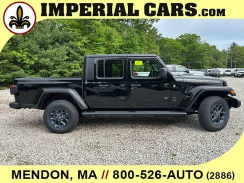 New 2026 Jeep Gladiator Overland AWD/4WD image 14