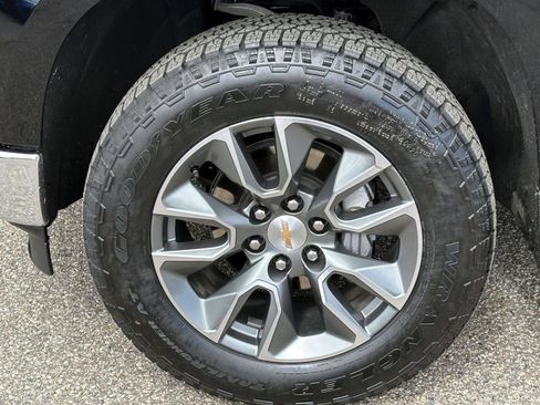 Certified 2025 Chevrolet Silverado 1500 LT image 8