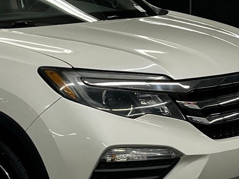 Used 2017 Honda Pilot Touring image 44