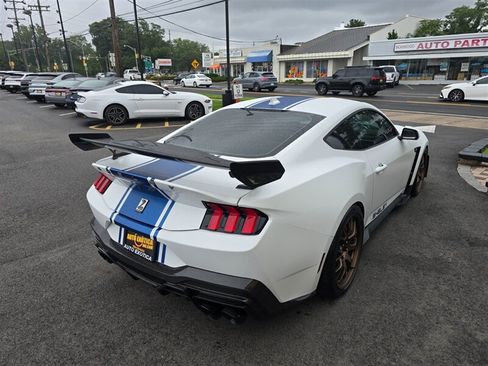 Used 2025 Ford Mustang GT Premium w/ GT Performance Package RWD image 7