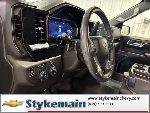 Used 2022 Chevrolet Silverado 1500 LT image 42
