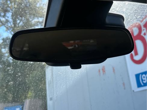 Used 2021 Buick Encore GX Select image 40