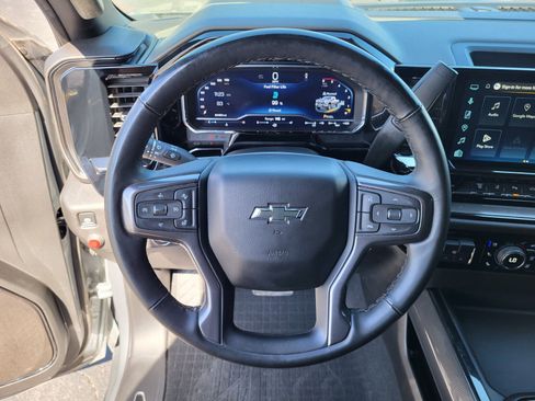 Used 2025 Chevrolet Silverado 2500 ZR2 w/ Technology Package AWD/4WD image 25