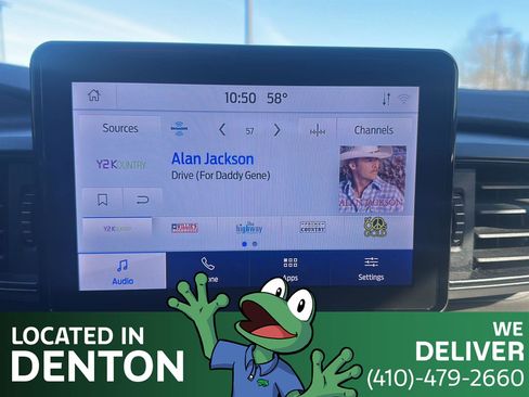 Used 2023 Ford Explorer XLT image 24