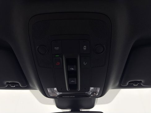 Certified 2025 Audi Q3 2.0T Premium image 29