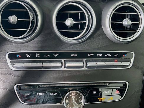 Used 2017 Mercedes-Benz C 300 4MATIC Sedan image 17