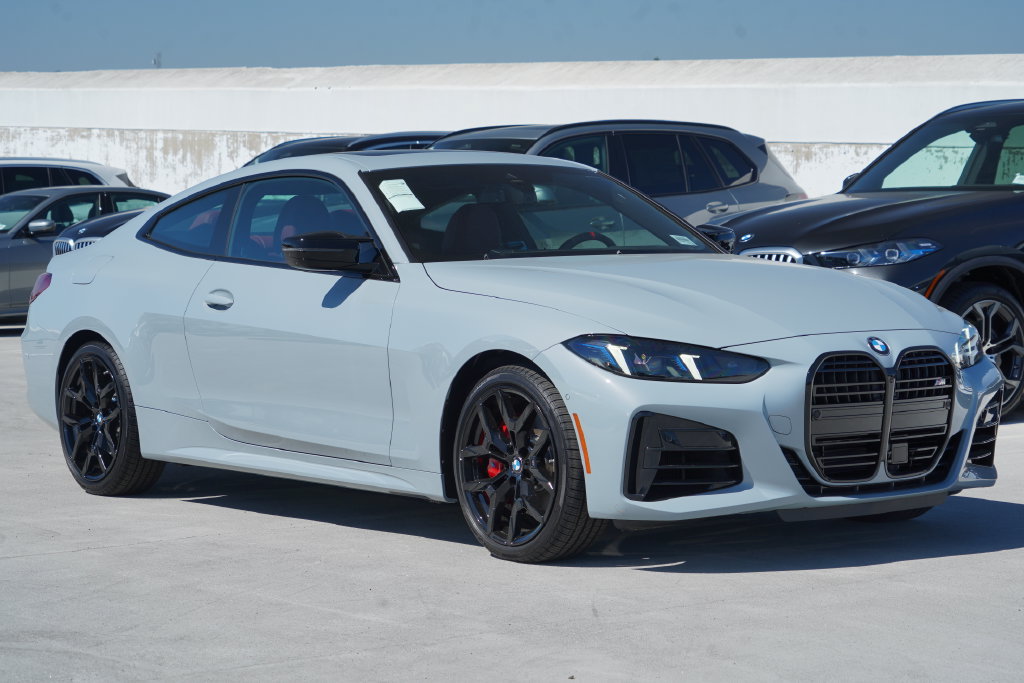 New 2026 BMW 440i xDrive Coupe w/ Premium Package AWD/4WD image 3