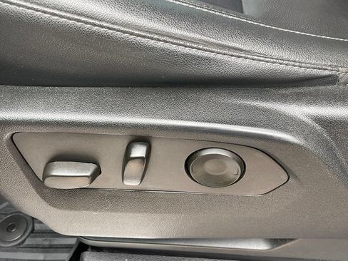 Used 2022 Chevrolet Silverado 1500 RST AWD/4WD image 10
