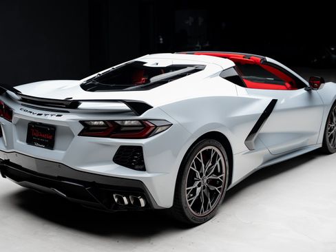 Used 2023 Chevrolet Corvette Stingray Premium Cpe w/ Z51 Performance Package RWD image 36