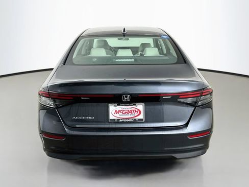 Certified 2023 Honda Accord EX image 18