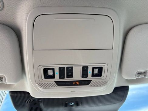 New 2026 Ford Explorer Active w/ Active Comfort Package image 24