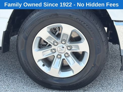 Used 2024 RAM 1500 Laramie RWD image 12