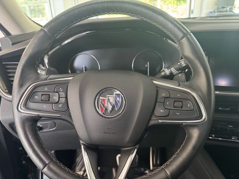 Used 2023 Buick Envision Preferred image 17