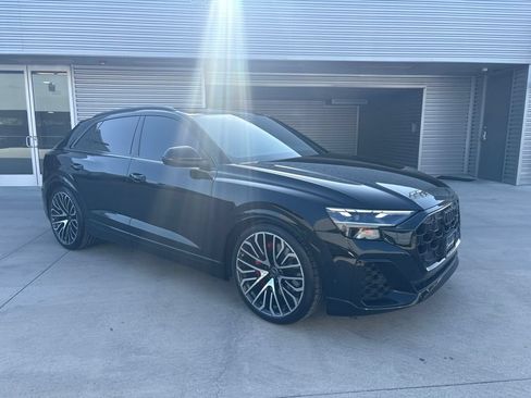 Used 2024 Audi SQ8 Premium Plus AWD/4WD image 3