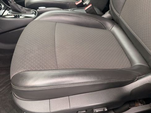 Used 2018 Buick Encore Preferred image 23