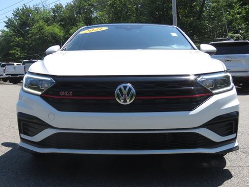 Used 2021 Volkswagen Jetta GLI FWD image 2