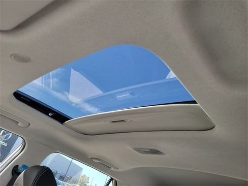 New 2026 Hyundai Venue SEL image 17