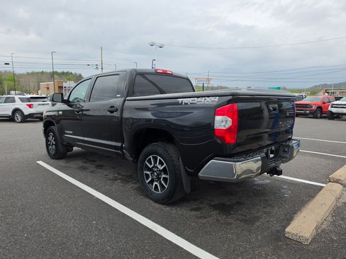 Used 2016 Toyota Tundra SR5 w/ TRD Off Road Package AWD/4WD image 6