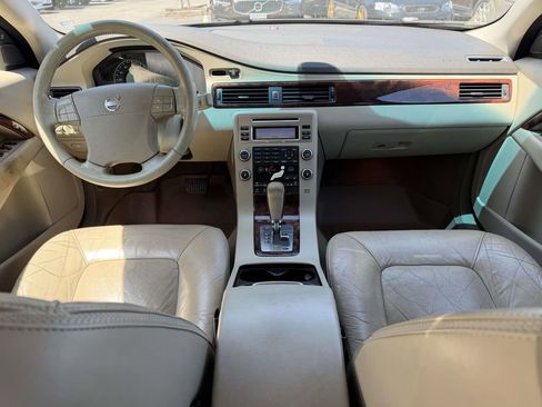 Used 2008 Volvo XC70 3.2 AWD/4WD image 8