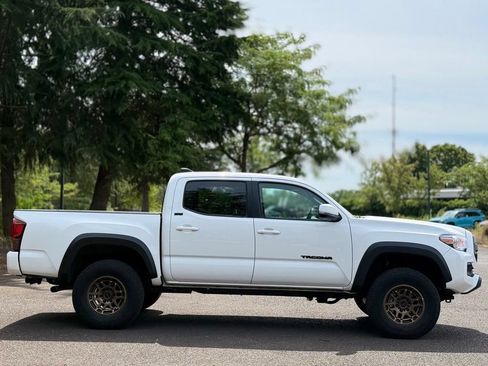 Certified 2023 Toyota Tacoma 4x4 Double Cab w/ Trail Edition image 6