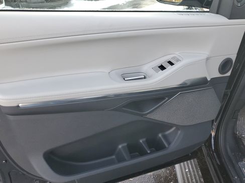 New 2025 Lincoln Navigator L Reserve image 8