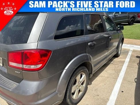 Used 2012 Dodge Journey SXT w/ Flexible Seating Group FWD image 3