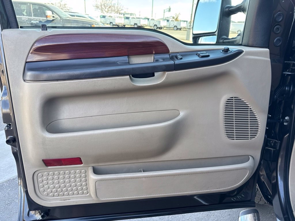Used 2006 Ford F250 Lariat AWD/4WD image 15