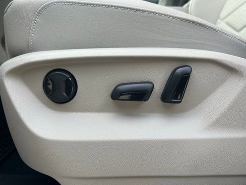 New 2026 Volkswagen Atlas SE image 53