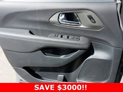 New 2025 Chrysler Pacifica Select image 28