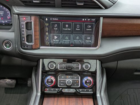 Used 2023 GMC Yukon Denali Ultimate image 22