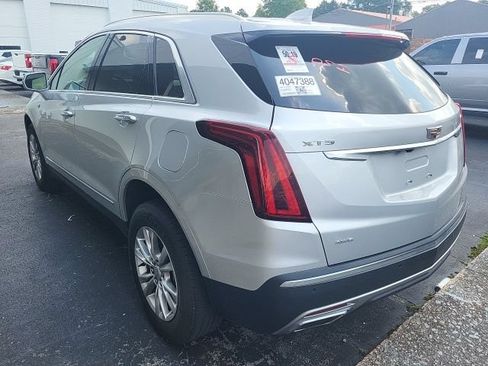 Used 2020 Cadillac XT5 Premium Luxury AWD/4WD image 2