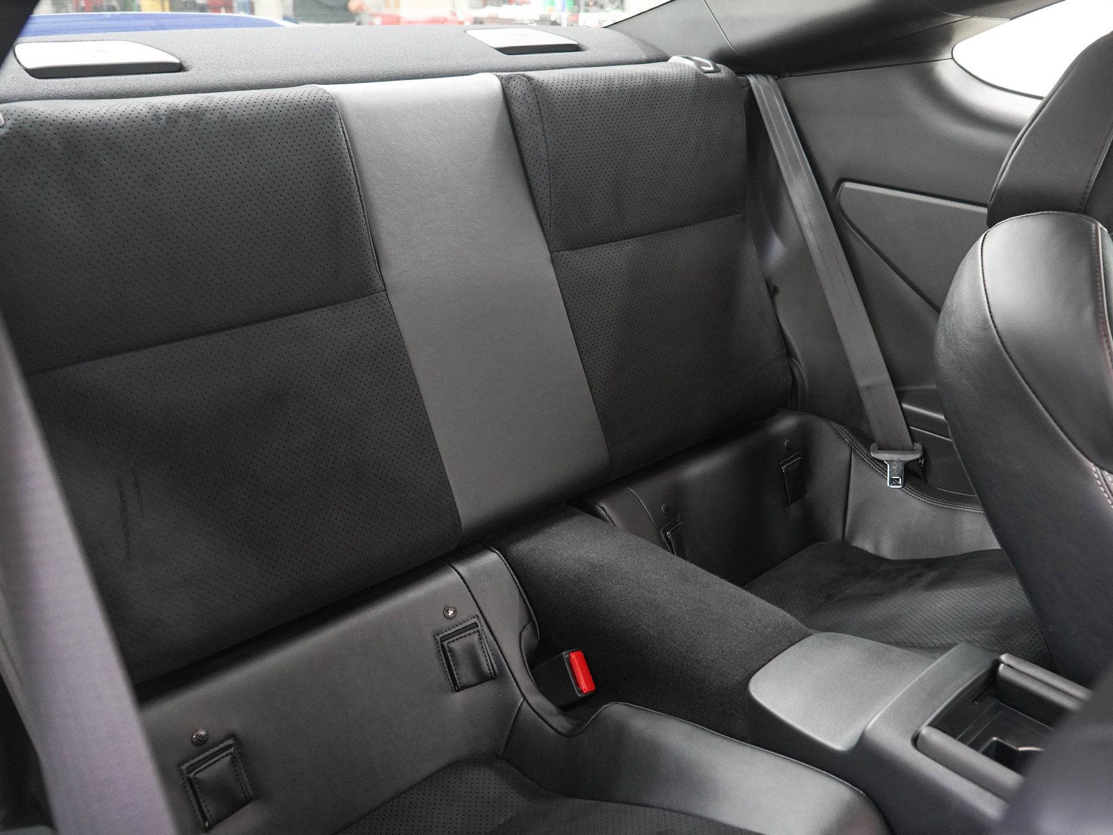 Used 2025 Toyota GR86 Premium w/ ALL Weather Mat Package (TMS) RWD image 12