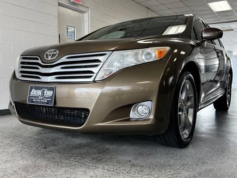 Used 2010 Toyota Venza FWD image 22