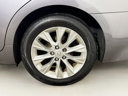 Used 2014 Lexus ES 300h w/ Premium Package w/Bamboo Trim image 28