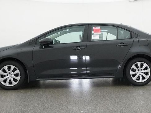 Used 2026 Toyota Corolla LE FWD image 22