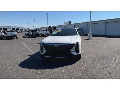 Certified 2024 Cadillac Lyriq Tech RWD image 4