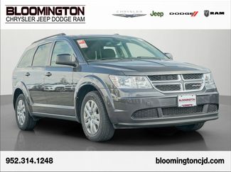 Used 2019 Dodge Journey SE image 1