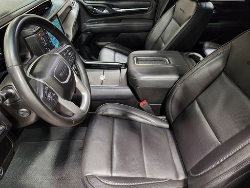 Used 2024 GMC Yukon Denali image 32