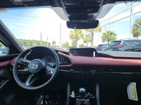 New 2026 MAZDA MAZDA3 2.5 S Hatchback w/ Premium Pkg FWD image 17