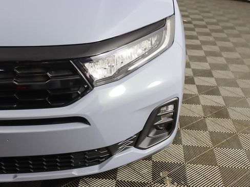 Used 2025 Honda Odyssey Touring image 17