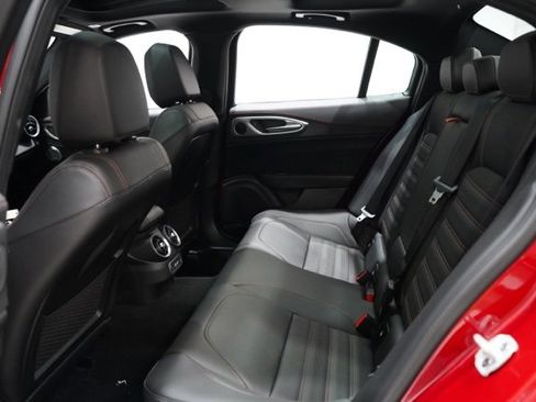 New 2025 Alfa Romeo Giulia Intensa w/ Driving Assist Package image 31