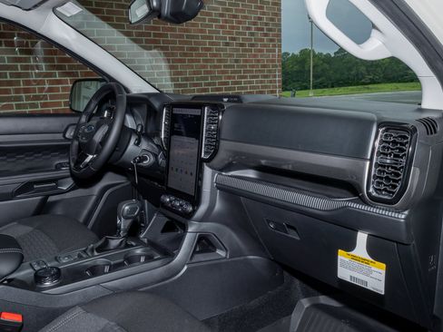New 2026 Ford Ranger XLT w/ Equipment Group 301A High AWD/4WD image 22