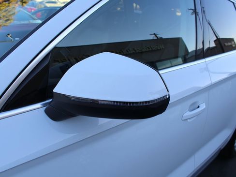 Used 2018 Audi Q5 2.0T Premium Plus image 12