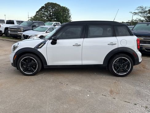 Used 2016 MINI Cooper Countryman S FWD image 3